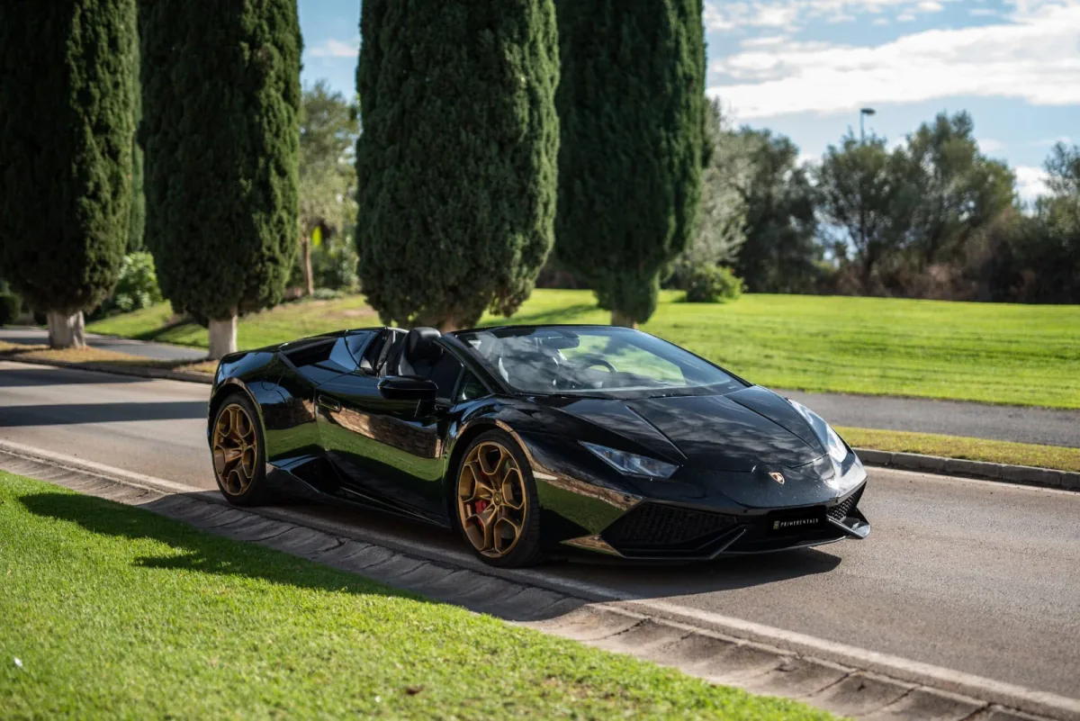 Rent Lamborghini Huracan Coupe in Marbella